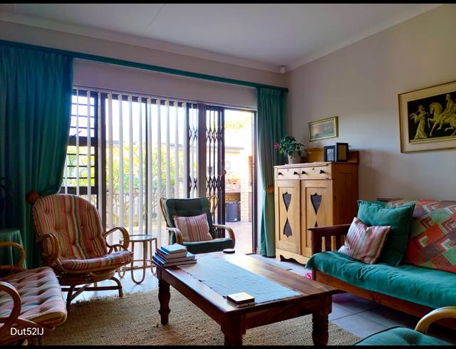 4 BEDROOM HOUSE FOR SALE IN FRAAIUITSIG